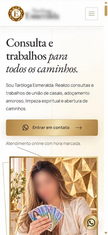 Captura do site Taróloga Esmeralda com rosto desfocado